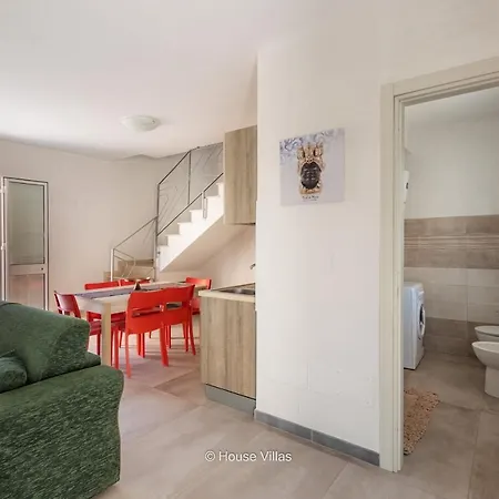 Narciso House