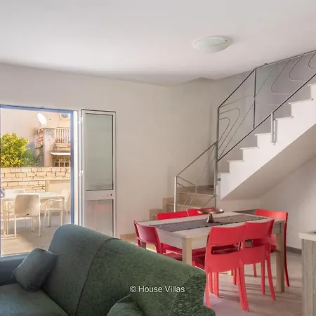 Narciso House Apartment *